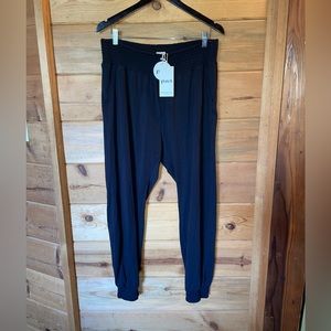 NWT Pact joggers Organic cotton. XL black